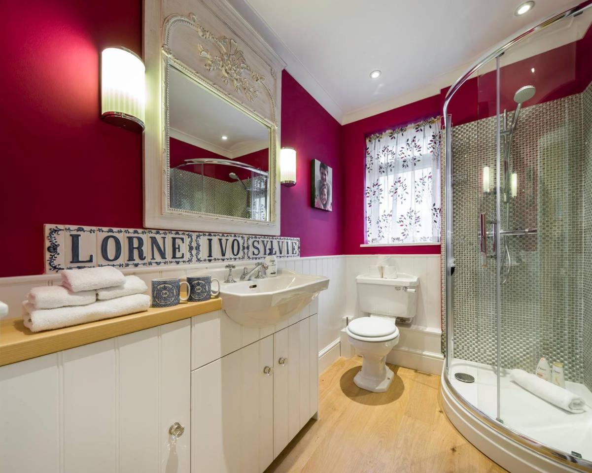 3 Bedroom Apartment On Portobello Road In Notting Hill ロンドン エクステリア 写真
