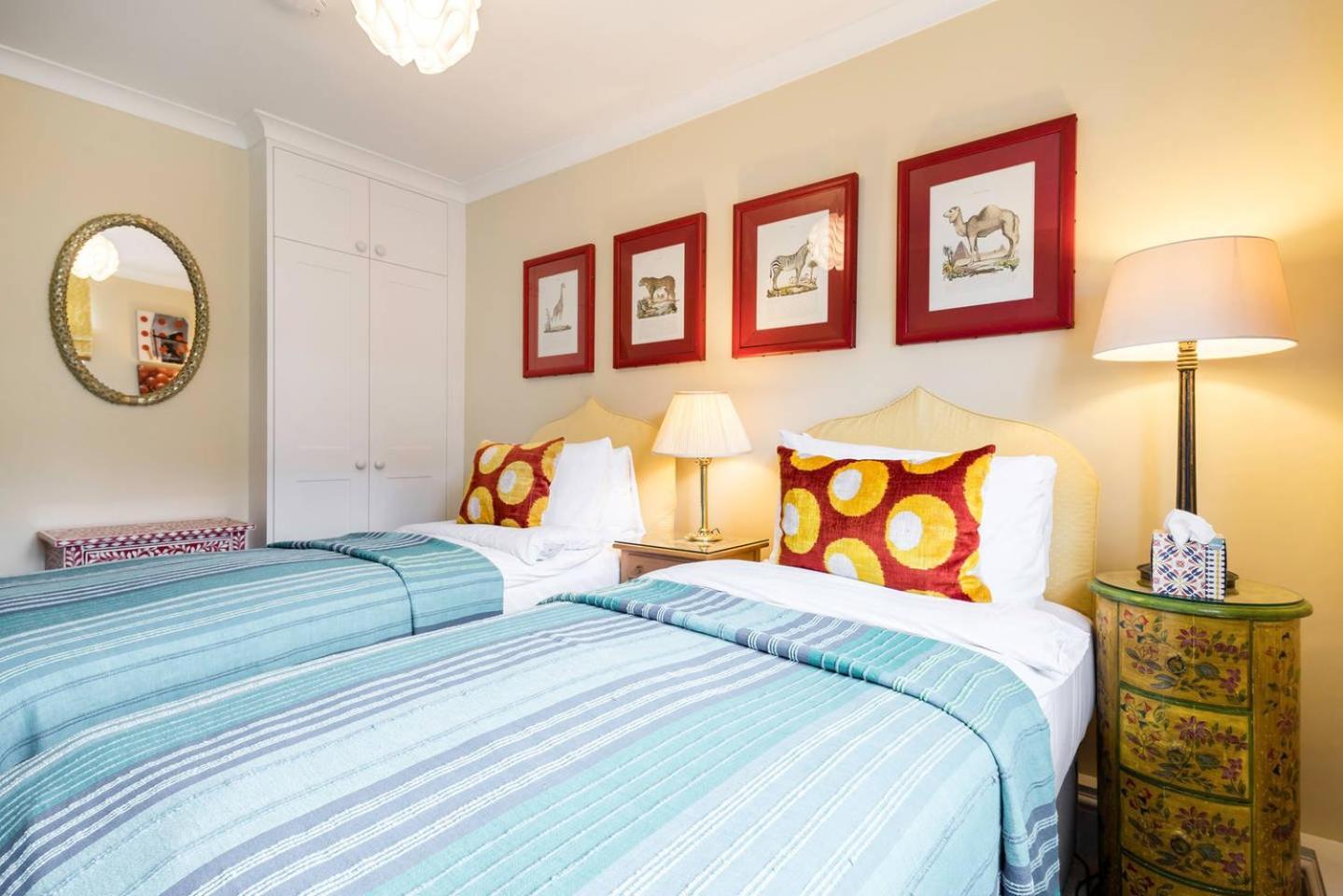 3 Bedroom Apartment On Portobello Road In Notting Hill ロンドン エクステリア 写真
