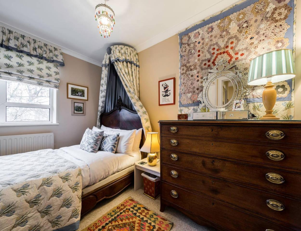 3 Bedroom Apartment On Portobello Road In Notting Hill ロンドン エクステリア 写真
